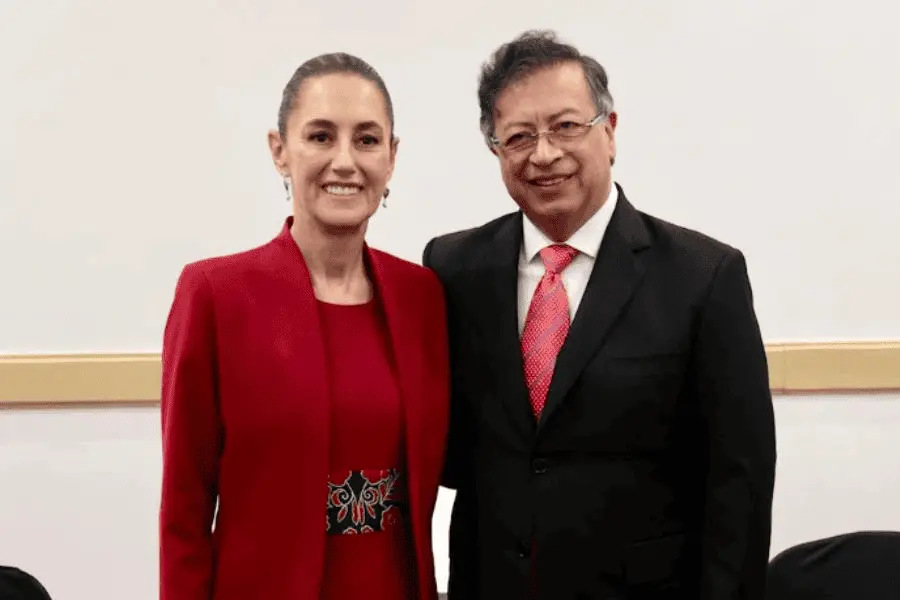 Externa Petro solidaridad y respaldo a Sheinbaum tras ser declarada no grata en Perú