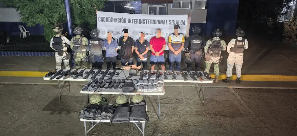 Desmantelan laboratorio clandestino y aseguran armas en Sinaloa