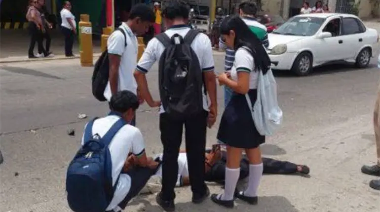 Registra Cobatab lesiones y hasta muertes entre los 4 mil estudiantes que viajan en moto