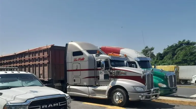 Hay diálogo con integrantes de AMOTAC para evitar manifestación: Semovi