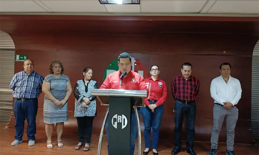 "¡Tabasco se les cae a pedazos": Miguel Barrueta