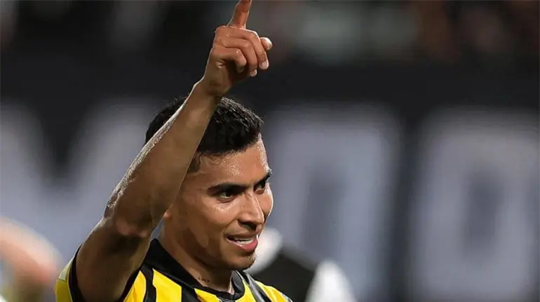 El mexicano Orbelin Pineda anota y da triunfo al AEK Atenas