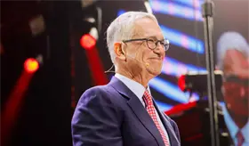 Grupo Salinas amenaza con demandar al SAT