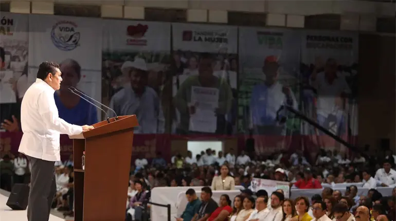 Manuel Andrade "es un mitómano profesional": May tras rechazar recorte de aguinaldos