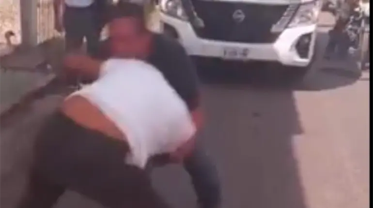 Choferes de transporte público de Nacajuca protagonizan pelea