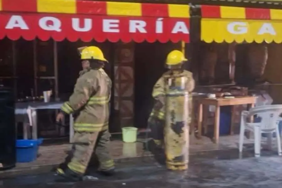 Se registra conato de incendio en taquería en Villahermosa