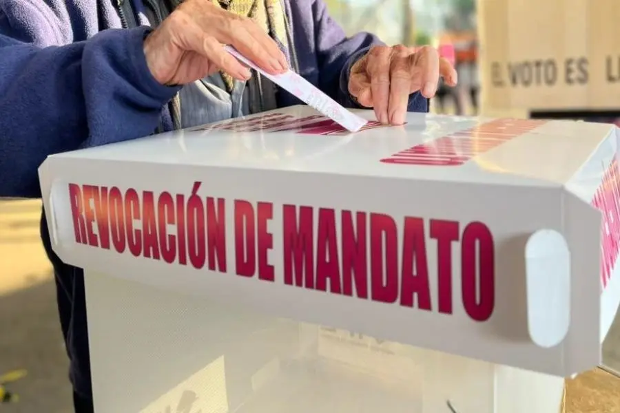Reforma de revocación de mandato se votaría en febrero: Monreal