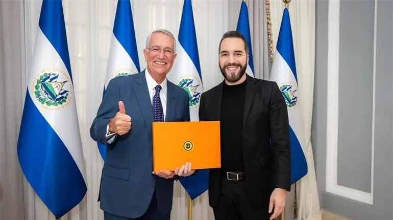 Si fuera presidente mi prioridad sería declararle la guerra a los criminales: Salinas Pliego