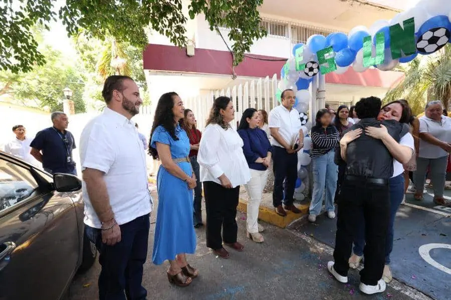 Otorga nueva administración su primera adopción legal