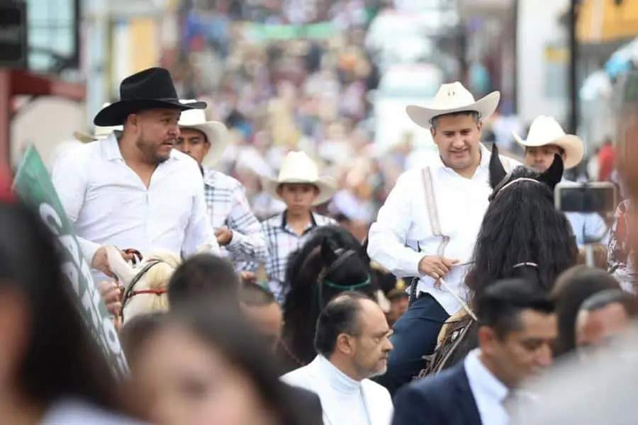 Uruapan cancela desfile del 20 de noviembre por ola de violencia