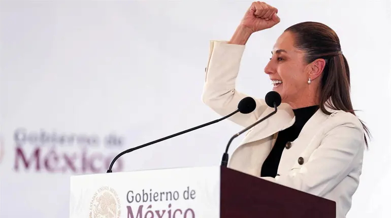 Sheinbaum acusa que hay campaña financiada en su contra; "mejor que paguen sus impuestos", dice