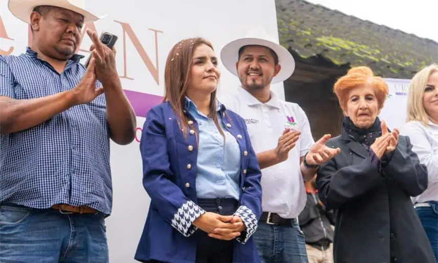 Viuda de Carlos Manzo pide investigar a Raúl Morón, Leonel Godoy y Nacho Campos por homicidio de su esposo