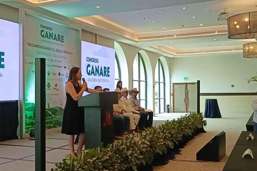 Gusano barrenador, precios, importación a bajo costo o nulo arancel, amenazan labor de ganaderos: Especialista