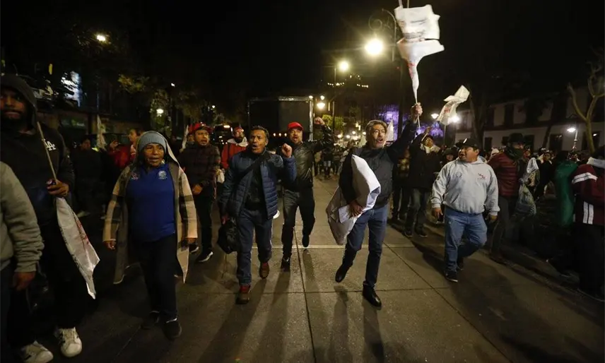 Cuestiona Sheinbaum protesta de la CNTE cuando está abierta la mesa de diálogo