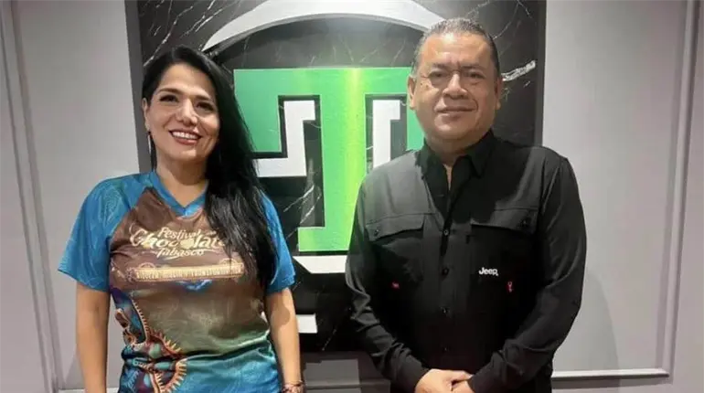 Presidente de Olmecas y Secretaria de Turismo se reúnen previo a la final de Miss Universe