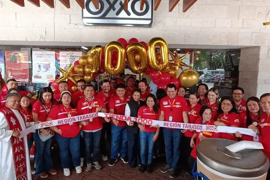 Inauguran oficialmente OXXO No. 1000 en la "Región Tabasco" en Plaza Bugambilia