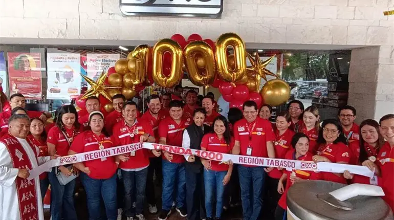Inauguran oficialmente OXXO No. 1000 en la "Región Tabasco" en Plaza Bugambilia