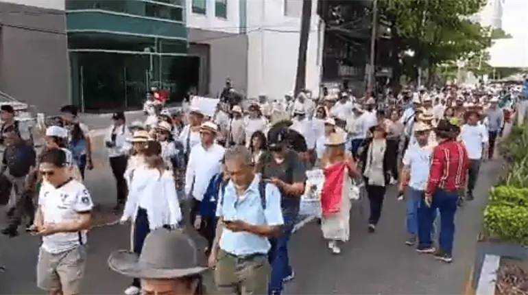 Replican en Villahermosa marcha de la Generación Z y Movimiento del Sombrero