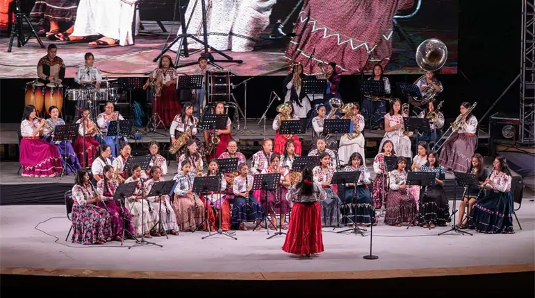 Banda "Mujeres del Viento Florido" busca ser inspiración para otras mujeres: Leticia Gallardo