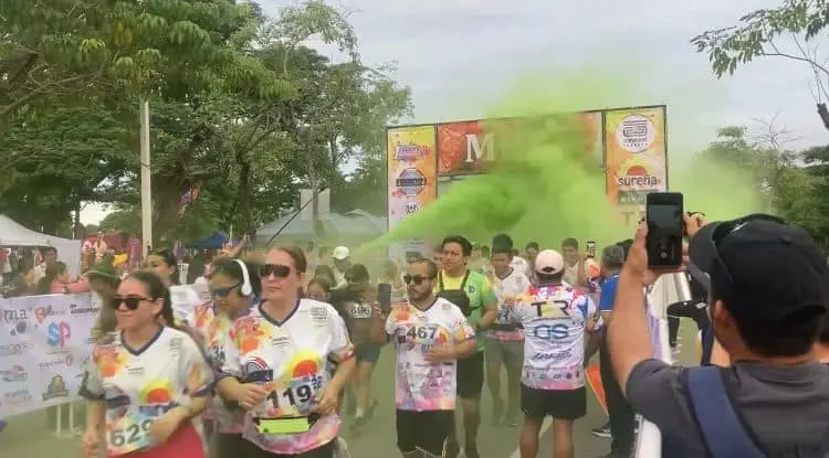 Se realiza con éxito la Primera Carrera Canagraf Colors