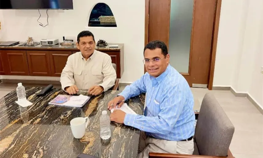 Se reúne Jesús Selván con Javier May