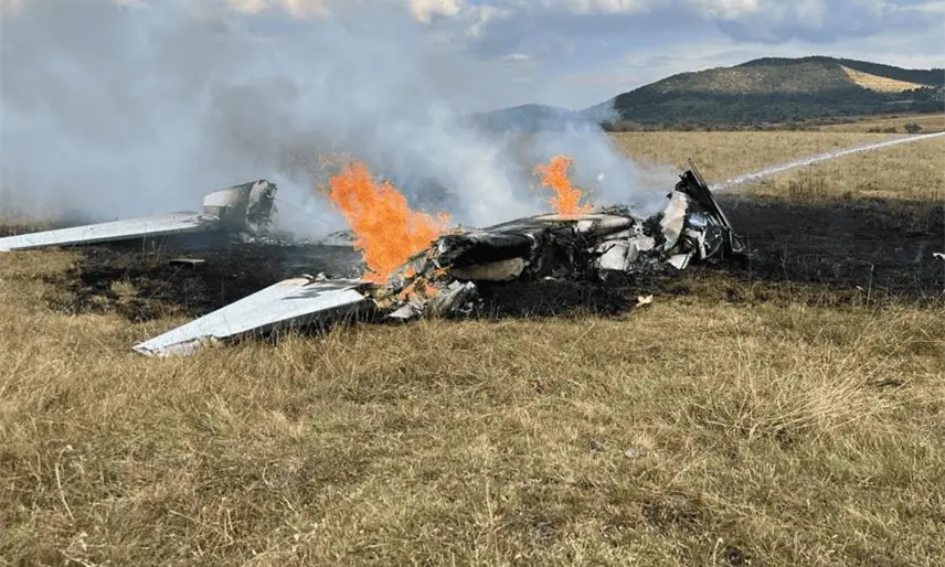 Se desploma avioneta en Purépero, Michoacán