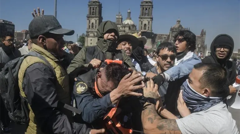 Presidenta rechaza que Morena haya infiltrado gente para disturbios en marcha de Generación Z