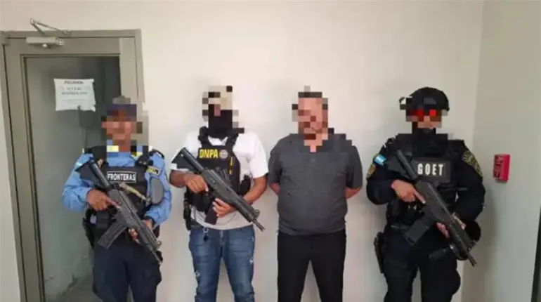 Por tráfico de drogas detienen a piloto mexicano en Honduras