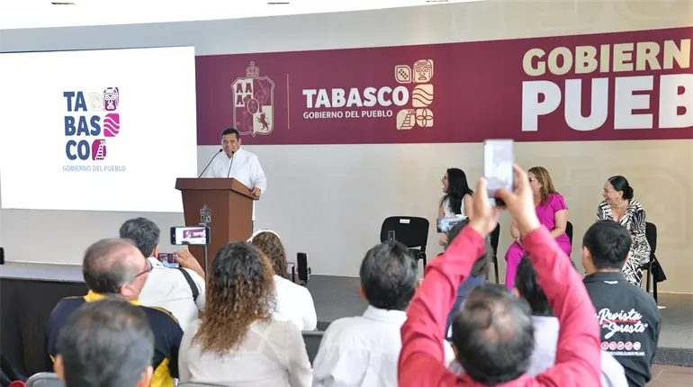 Descarta gobernador May cambios en su gabinete