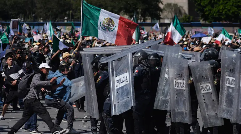 Es "Muy interesante" dice Sheinbaum sobre información de uno de los líderes de la Generación Z vinculado al PAN