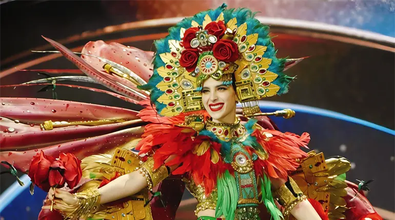 ¡Diosa! Fantasía e historia en Miss Universo con Fátima Bosch