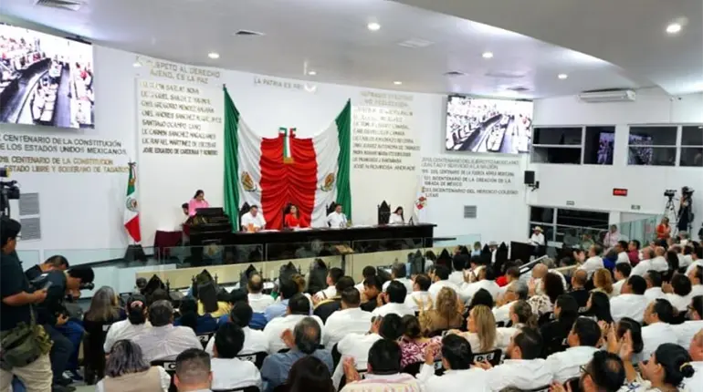 Espera SETAB que revisi&oacute;n de mochilas pueda llegar en 2026 a secundarias