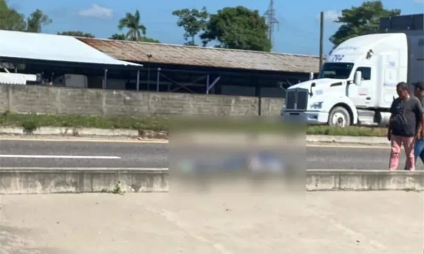 Motociclista muere tras ser arrollado por un camión en la Cárdenas-Villahermosa
