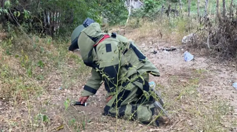 Localizan más de 140 artefactos explosivos y destruyen dos "narcolaboratorios" en Sinaloa
