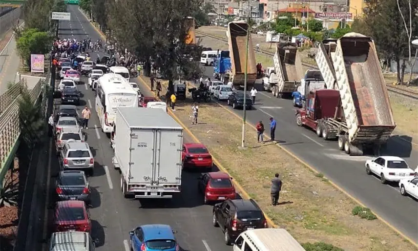 Agricultores y transportistas anuncian megabloqueo en México para este lunes