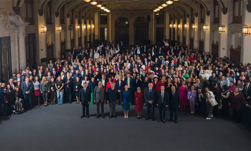 Sheinbaum reúne a legisladores para agradecerles aprobación del Paquete Económico 2026