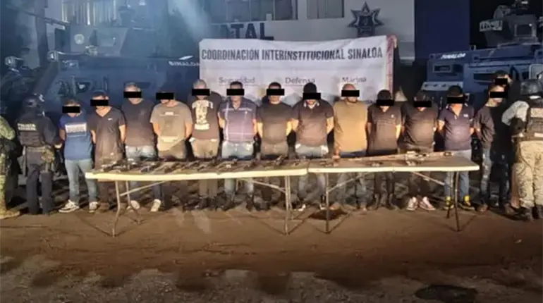 Detiene GN a 14 personas, 3 de ellos extranjeros y asegura drogas, armas y explosivos en Sinaloa