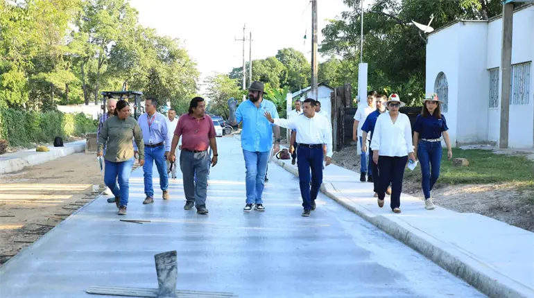 Supervisa gobernador obra en Villa El Triunfo donde se invierten 17.5 mdp