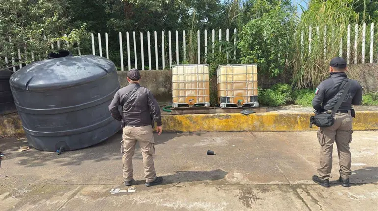 Aseguran más de 2 mil litros de huachicol en Coatzacoalcos