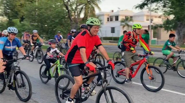Realiza UJAT su Cuarto Paseo Recreativo Ciclista 2025