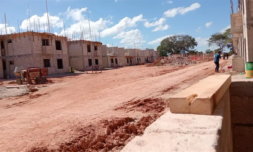 Infonavit frena construcción de viviendas en Tierra Colorada, Centro