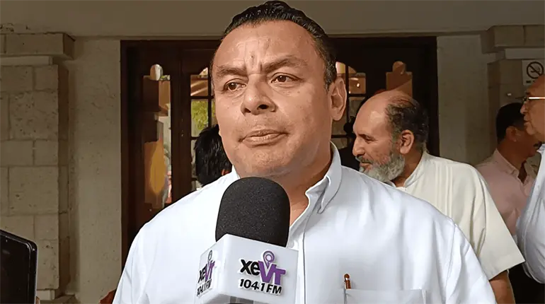 "Mejor que se pongan a trabajar en el 2027" responde Bracamonte a Erubiel Alonso sobre posible salida de Selv&aacute;n de Morena