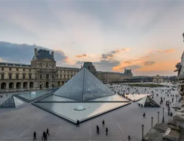 Detienen a otros 4 por robo en el Louvre; joyas siguen sin aparecer