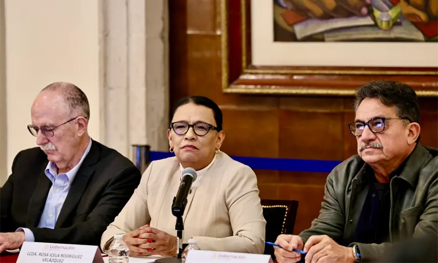 Segob ve al PRI, PAN y PRD, "detrás de bloqueos"; llama al diálogo