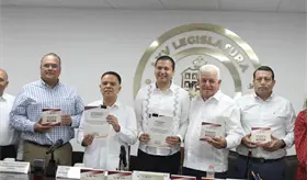 Pepín entrega Paquete Económico 2026 por 68 mmdp: "no hay nuevos impuestos en Tabasco"