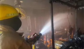 Sofocan bomberos incendio de vivienda en Atasta