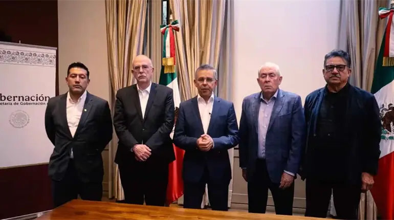 Pese a mesa de diálogo, productores y transportistas ampliaron bloqueos: César Yáñez