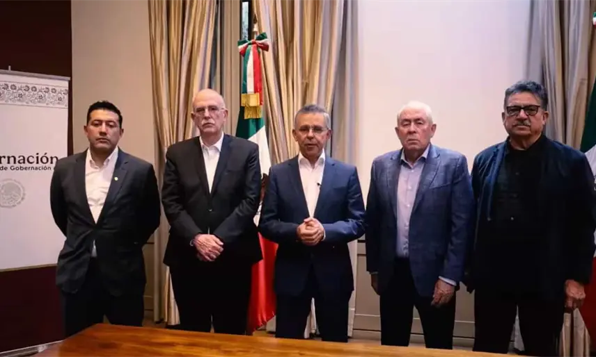 Pese a mesa de diálogo, productores y transportistas ampliaron bloqueos: César Yáñez