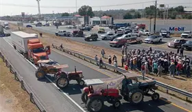 "Hay cosas que no se pueden resolver": Sheinbaum a agricultores