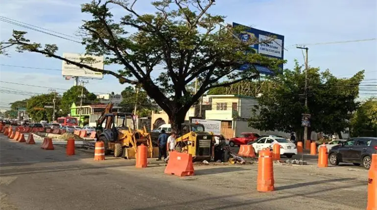 Tráfico pesado y obras en Villahermosa durarán hasta diciembre